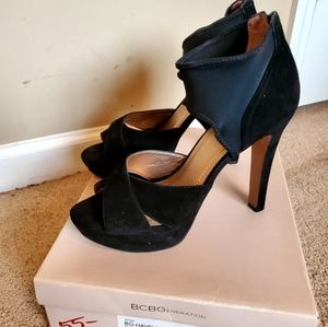 BCBG BLACK SUEDE HEELS